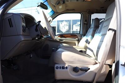 2002 Ford Excursion Limited  7.3L DIESEL 4X4 3RD ROW LEATHER LOADED - Photo 13 - Gresham, OR 97030