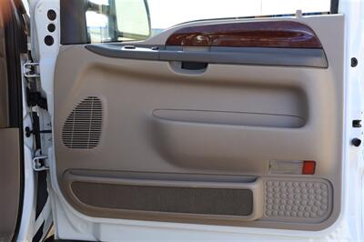 2002 Ford Excursion Limited  7.3L DIESEL 4X4 3RD ROW LEATHER LOADED - Photo 29 - Gresham, OR 97030