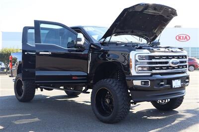 2024 Ford F-350 PLATINUM HI OUTPUT  LIFTED DIESEL TRUCK 4X4 LOADED - Photo 41 - Gresham, OR 97030