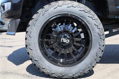 2024 Ford F-350 PLATINUM HI OUTPUT  LIFTED DIESEL TRUCK 4X4 LOADED - Photo 13 - Gresham, OR 97030