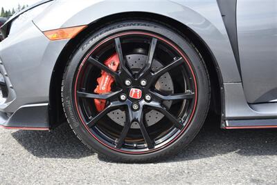 2018 Honda Civic Type R Touring  6 SPEED MANUAL LOADED - Photo 10 - Gresham, OR 97030
