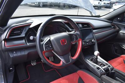 2018 Honda Civic Type R Touring  6 SPEED MANUAL LOADED - Photo 15 - Gresham, OR 97030