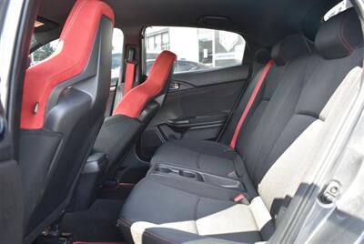 2018 Honda Civic Type R Touring  6 SPEED MANUAL LOADED - Photo 21 - Gresham, OR 97030