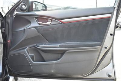 2018 Honda Civic Type R Touring  6 SPEED MANUAL LOADED - Photo 25 - Gresham, OR 97030