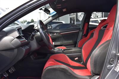 2018 Honda Civic Type R Touring  6 SPEED MANUAL LOADED - Photo 13 - Gresham, OR 97030