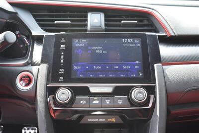 2018 Honda Civic Type R Touring  6 SPEED MANUAL LOADED - Photo 17 - Gresham, OR 97030