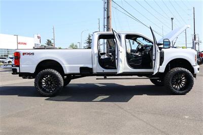 2025 Ford F-350 Platinum  8 FT LONG BED LIFTED DIESEL 4X4 LOADED - Photo 44 - Gresham, OR 97030