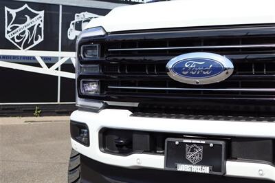 2025 Ford F-350 Platinum  8 FT LONG BED LIFTED DIESEL 4X4 LOADED - Photo 10 - Gresham, OR 97030