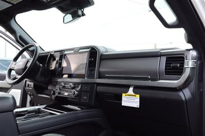2025 Ford F-350 PLATINUM PLUS  LIFTED LONG BED DIESEL 4X4 LOADED - Photo 35 - Gresham, OR 97030