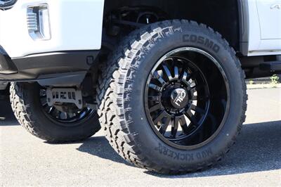 2023 GMC Sierra 3500 AT4 LIFTED DIESEL TRUCK 4X4 LOADED - Photo 13 - Gresham, OR 97030