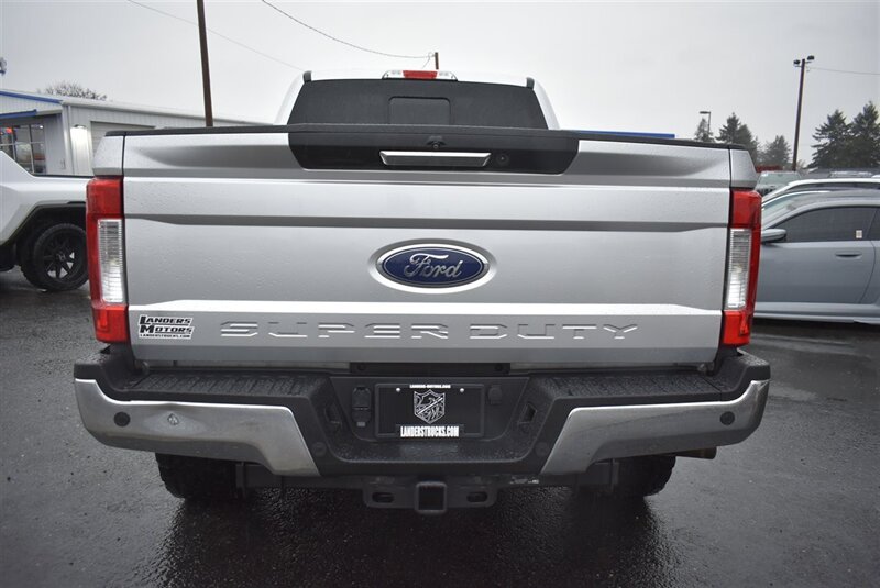 2019 Ford F-250 Lariat photo 3