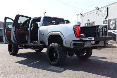 2025 GMC Sierra 3500 Denali Ultimate LIFTED DIESEL TRUCK 4X4 LOADED - Photo 34 - Gresham, OR 97030