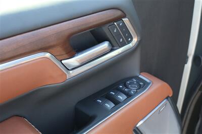 2025 GMC Sierra 3500 Denali Ultimate LIFTED DIESEL TRUCK 4X4 LOADED - Photo 13 - Gresham, OR 97030