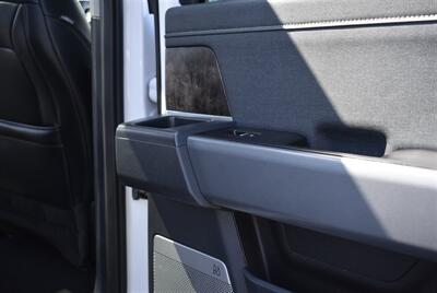 2024 Ford F-350 Lariat  6 PASSANGER LONG BED 4X4 DIESEL LOADED - Photo 27 - Gresham, OR 97030