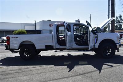 2024 Ford F-350 Lariat  6 PASSANGER LONG BED 4X4 DIESEL LOADED - Photo 36 - Gresham, OR 97030