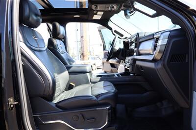 2024 Ford F-350 Platinum BLACK ON BLACK LIFTED DIESEL TRUCK 4X4 LOADED - Photo 35 - Gresham, OR 97030