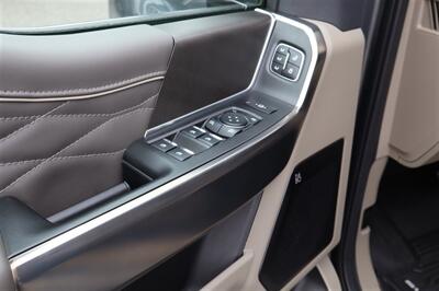 2025 Ford F-250 PLATINUM PLUSE  PLUSE GREY ON TRUFFLE LIFTED DIESEL TRUCK 4X4 LOADED - Photo 16 - Gresham, OR 97030