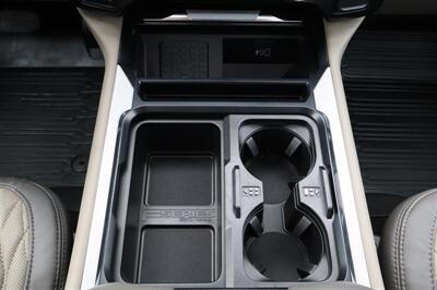 2025 Ford F-250 PLATINUM PLUSE  PLUSE GREY ON TRUFFLE LIFTED DIESEL TRUCK 4X4 LOADED - Photo 25 - Gresham, OR 97030