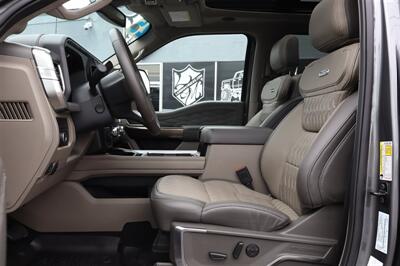 2025 Ford F-250 PLATINUM PLUSE  PLUSE GREY ON TRUFFLE LIFTED DIESEL TRUCK 4X4 LOADED - Photo 17 - Gresham, OR 97030