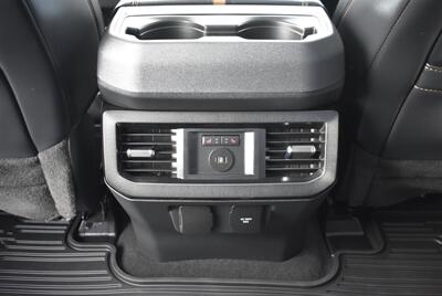 2024 Ford F-350 Platinum  LIFTED DIESEL TRUCK 4X4 LOADED - Photo 25 - Gresham, OR 97030