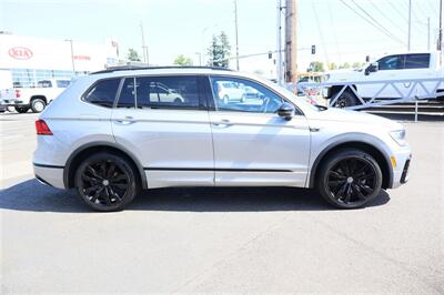 2021 Volkswagen Tiguan SE R-Line Black 4Mot AWD TWIN PANO ROOF LOADED - Photo 6 - Gresham, OR 97030