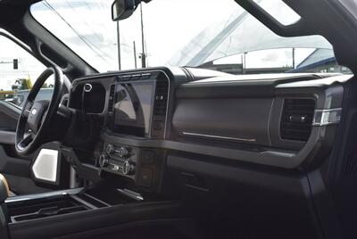 2024 Ford F-350 Platinum  LIFTED LONG BED DIESEL DUALLY  4X4 LOADED - Photo 32 - Gresham, OR 97030