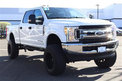 2017 Ford F-250 XLT  LIFTED DIESEL TRUCK 4X4  LOADED - Photo 7 - Gresham, OR 97030