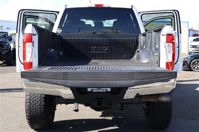 2017 Ford F-250 XLT  LIFTED DIESEL TRUCK 4X4  LOADED - Photo 34 - Gresham, OR 97030