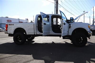 2017 Ford F-250 XLT  LIFTED DIESEL TRUCK 4X4  LOADED - Photo 37 - Gresham, OR 97030