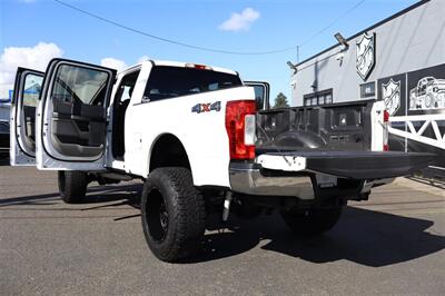 2017 Ford F-250 XLT  LIFTED DIESEL TRUCK 4X4  LOADED - Photo 33 - Gresham, OR 97030