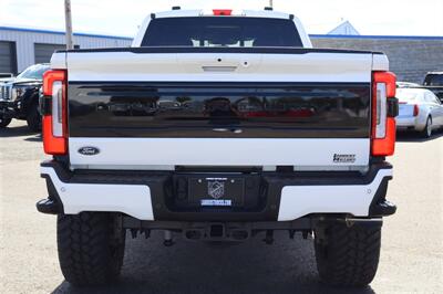 2025 Ford F-350 Platinum LONG BED LIFTED 37S 4X4 LOADED - Photo 4 - Gresham, OR 97030