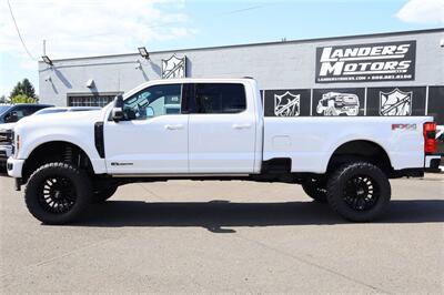 2025 Ford F-350 Platinum LONG BED LIFTED 37S 4X4 LOADED - Photo 2 - Gresham, OR 97030