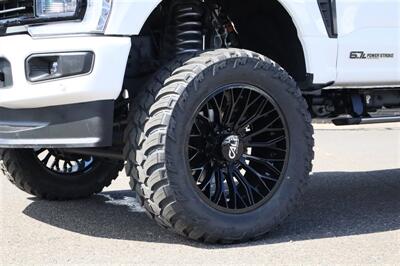 2025 Ford F-350 Platinum LONG BED LIFTED 37S 4X4 LOADED - Photo 14 - Gresham, OR 97030