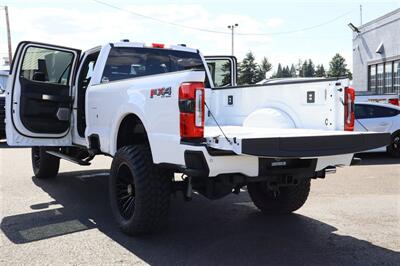 2025 Ford F-350 Platinum LONG BED LIFTED 37S 4X4 LOADED - Photo 40 - Gresham, OR 97030