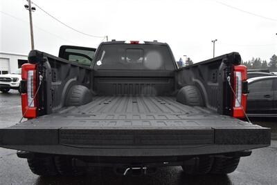 2025 Ford F-450 Super Duty PLATINUM  LIFTED LONG BED DIESEL DUALLY LOADED - Photo 13 - Gresham, OR 97030