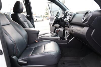 2021 Toyota Tacoma TRD Pro  6v 4x4 loaded - Photo 29 - Gresham, OR 97030