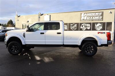 2022 Ford F-350 XLT  lvled long bed 4x4 6.2l gas - Photo 2 - Gresham, OR 97030