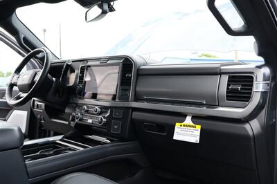 2025 Ford F-350 Platinum LIFTED LONG BED 22S 37S LOADED - Photo 34 - Gresham, OR 97030