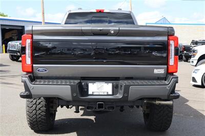 2025 Ford F-350 Platinum LIFTED LONG BED 22S 37S LOADED - Photo 4 - Gresham, OR 97030
