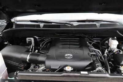 2018 Toyota Tundra SR5  LIFTED 5.7L TUNDRA 4X4 - Photo 17 - Gresham, OR 97030