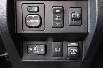 2018 Toyota Tundra SR5  LIFTED 5.7L TUNDRA 4X4 - Photo 22 - Gresham, OR 97030