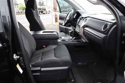 2018 Toyota Tundra SR5  LIFTED 5.7L TUNDRA 4X4 - Photo 16 - Gresham, OR 97030