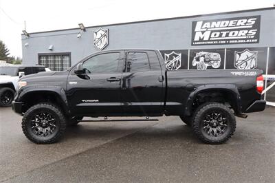2018 Toyota Tundra SR5  LIFTED 5.7L TUNDRA 4X4 - Photo 2 - Gresham, OR 97030
