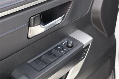 2025 Toyota Sequoia Platinum i-FORCE MAX i-FORCE MAX 3.4L twin-turbo V6 hybrid - Photo 15 - Gresham, OR 97030