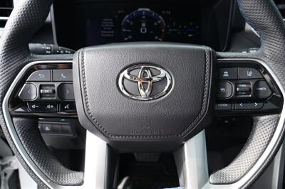 2025 Toyota Sequoia Platinum i-FORCE MAX i-FORCE MAX 3.4L twin-turbo V6 hybrid - Photo 19 - Gresham, OR 97030