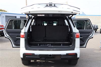 2025 Toyota Sequoia Platinum i-FORCE MAX i-FORCE MAX 3.4L twin-turbo V6 hybrid - Photo 37 - Gresham, OR 97030