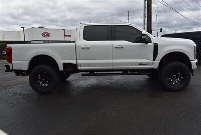 2023 Ford F-250 Lariat  LIFTED DIESEL TRUCK 4X4 LOADED - Photo 6 - Gresham, OR 97030