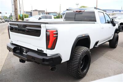 2024 GMC Sierra 3500 AT4 LONG BED LIFTED DIESEL TRUCK 4X4 LOADED - Photo 5 - Gresham, OR 97030