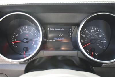 2022 Ford Mustang GT  WHITE ON BLACK 6 SPEED - Photo 15 - Gresham, OR 97030