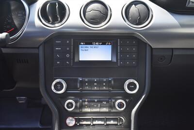 2022 Ford Mustang GT  WHITE ON BLACK 6 SPEED - Photo 17 - Gresham, OR 97030
